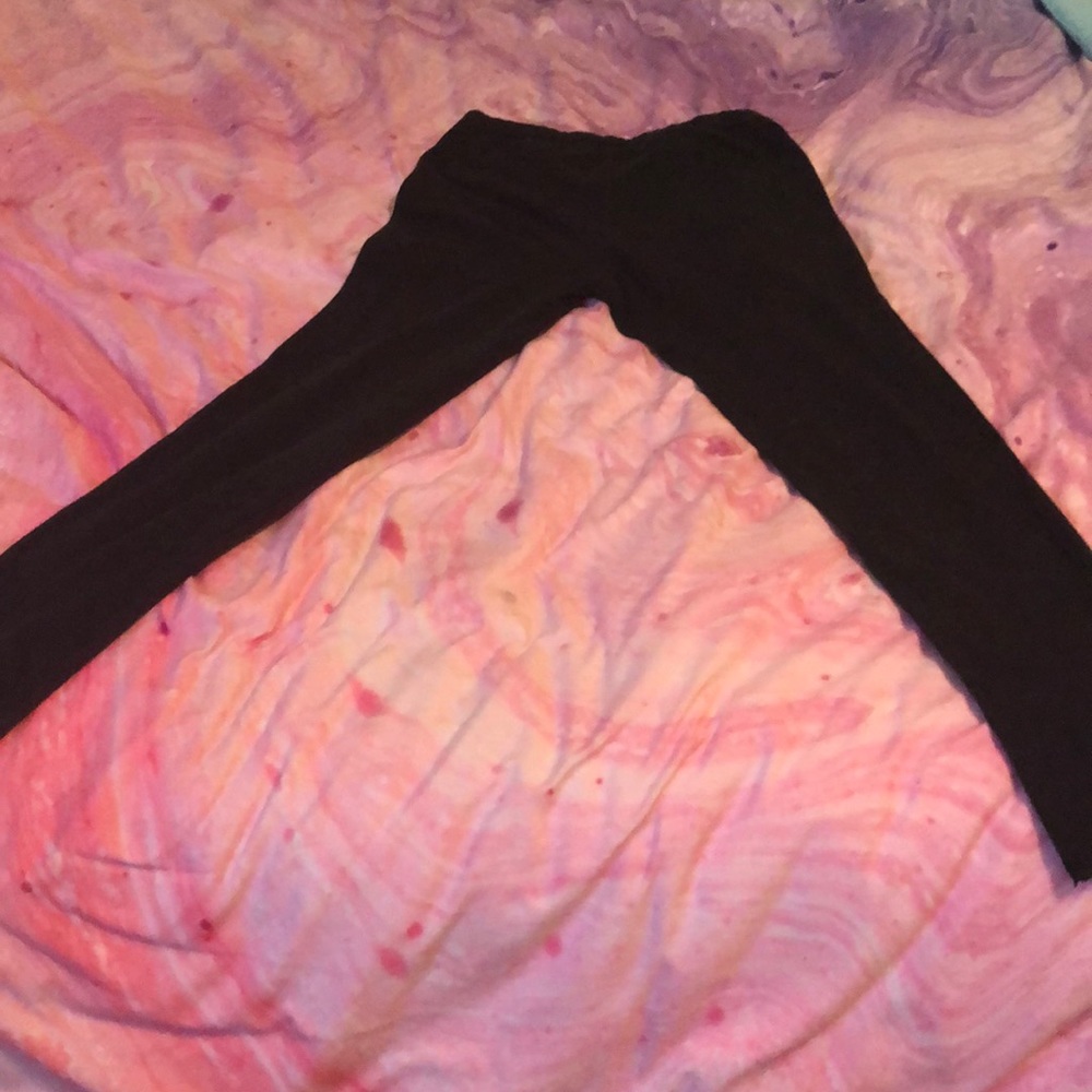 Black leggings